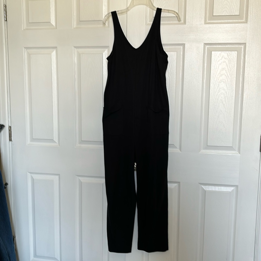 Super comfy Pact 100% cotton knit jumpsuit. Dress up or dress down.